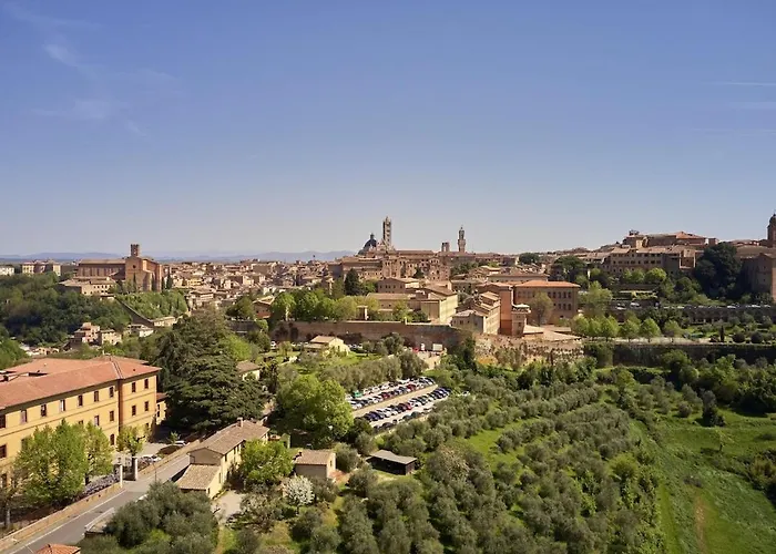 La Loggia Free Parking,ac Daire Siena